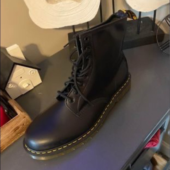 Dr. Marten Original Boots - Picture 2 of 2